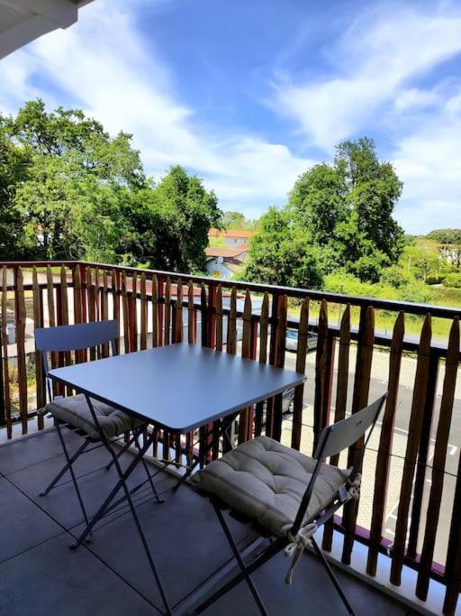 Location De Vacances A Andernos - Appartement 2 Chambres Dans Residence Neuve Esterno foto